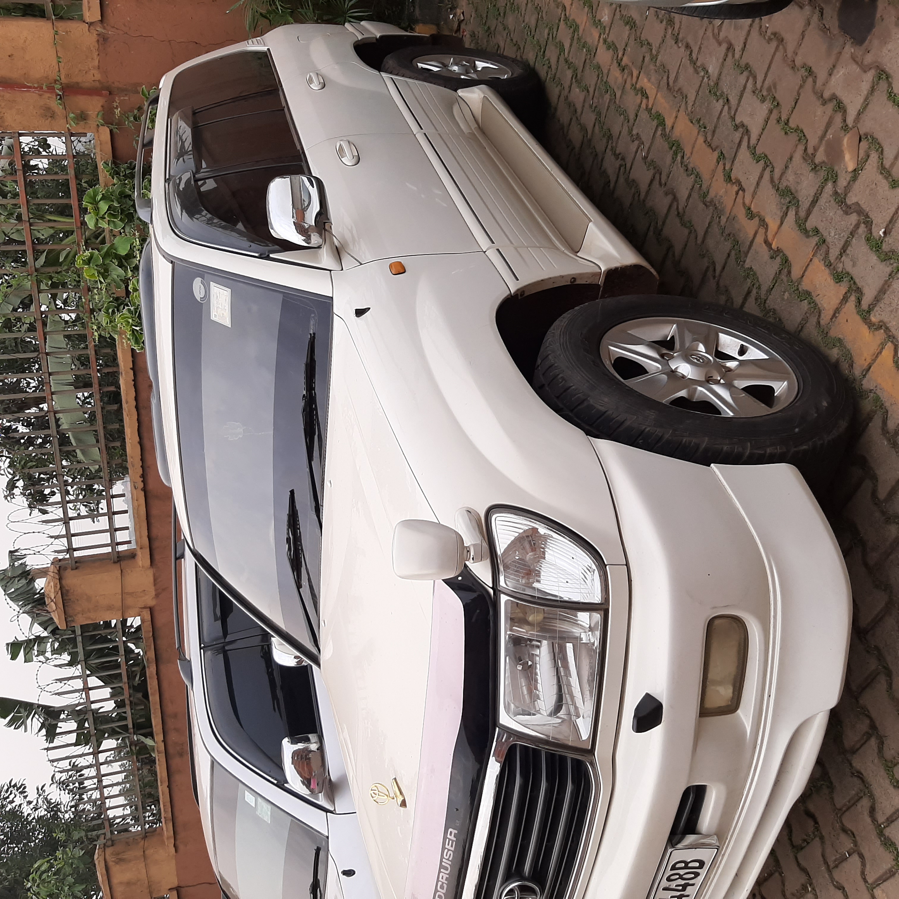 Executive Landcruiser in Entebbe